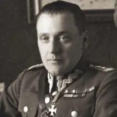 Portret gen. Maczka w mundurze wojskowym, z orderami na piersi.